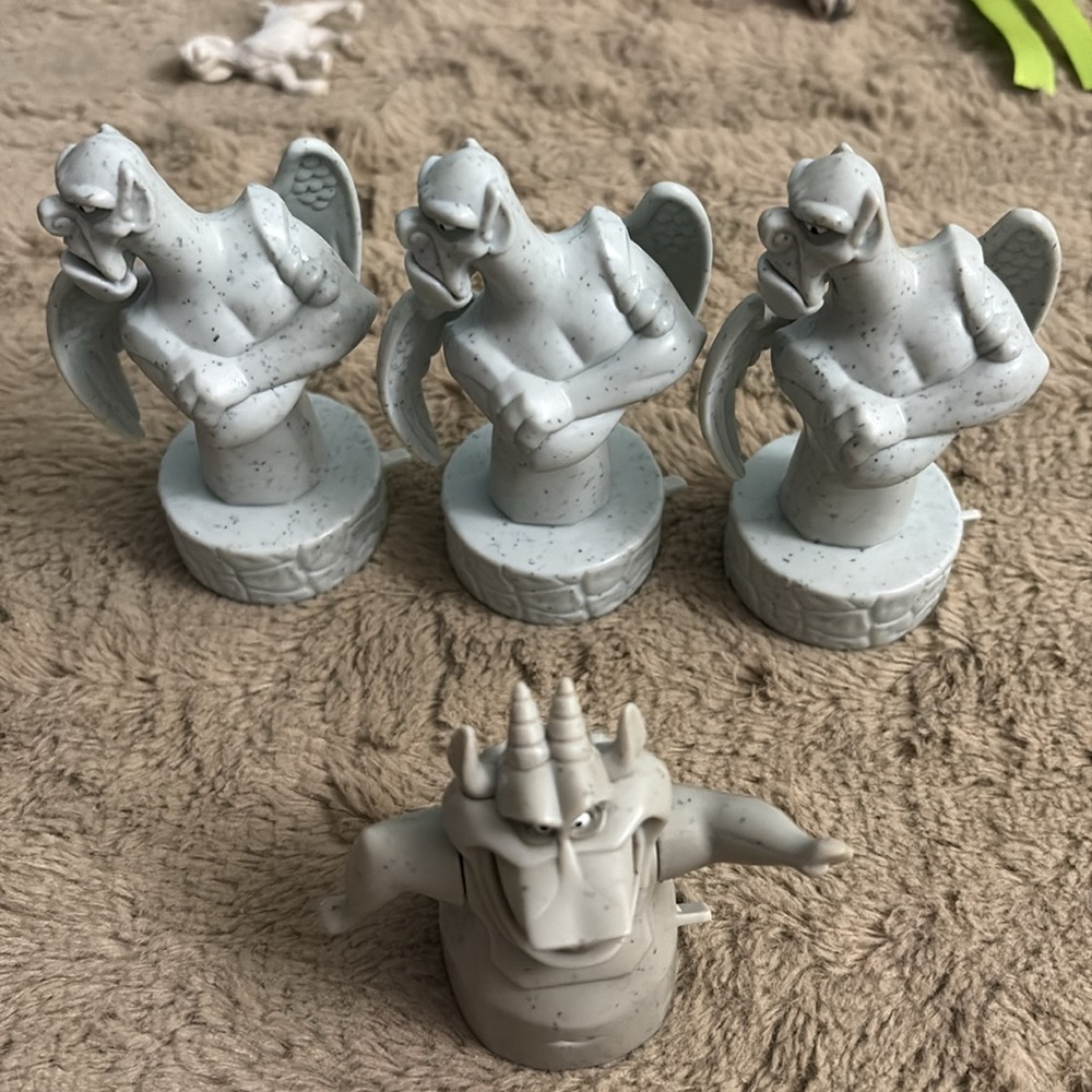 1996 Burger King & 1997 McDonald’s Hunchback of Notre Dame Toys & Skybox Cards - Picture 2 of 16